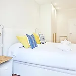 San Martin By Basque Homes アパート