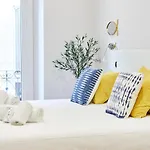 San Martin By Basque Homes Apartment